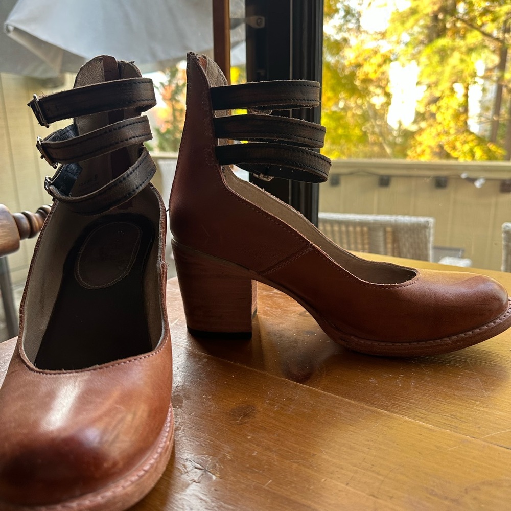 Freebird Randi shoes size 9 EUC
